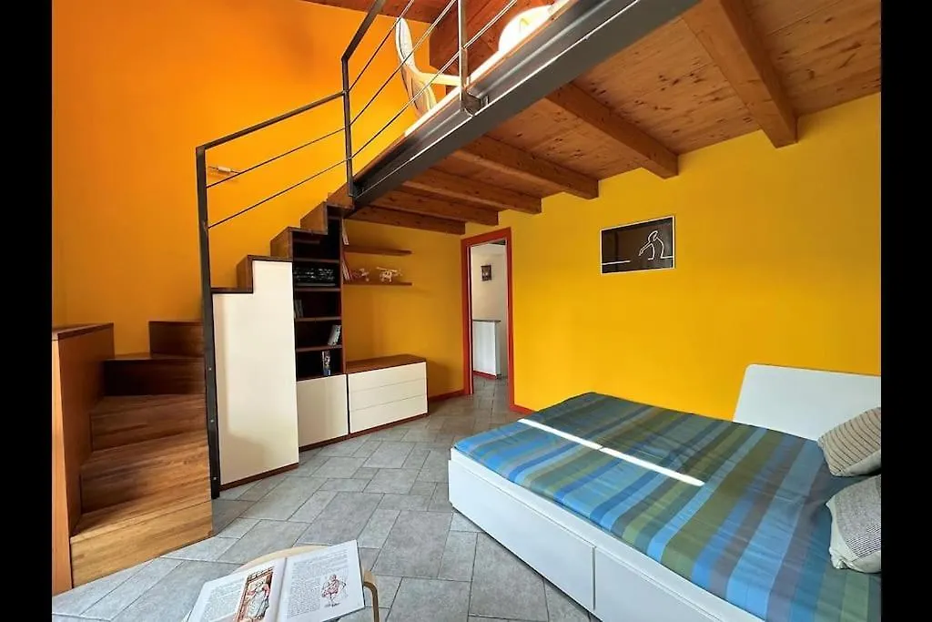 Holiday home Glittering Lake View Carate Urio